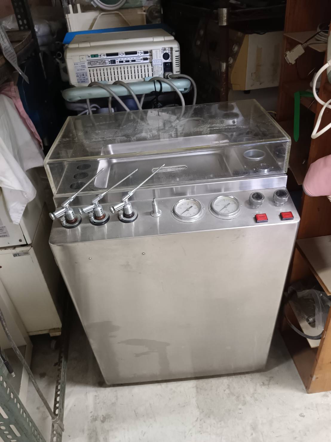 耳鼻喉科治療台